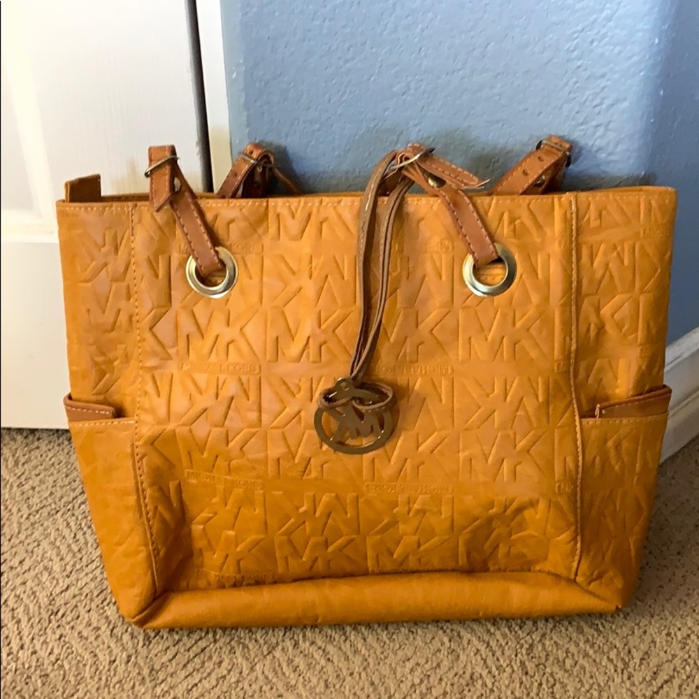Michael Kors orange tote